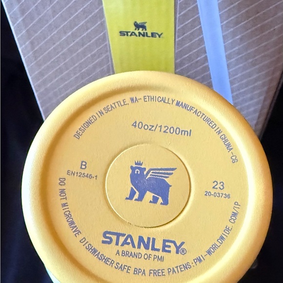 New Stanley Yellow Tumbler with Special Edition Winnie the Pooh Design 40oz - Picture 7 of 7